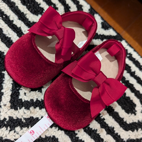 Bundle Of Baby Girl Dress Shoes - Picture 9 of 10